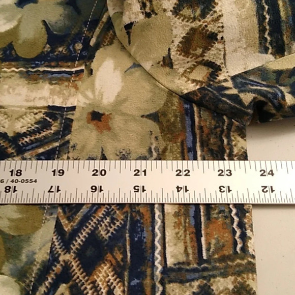 Alfred Dunner Sueded Floral 3/4 Sleeve Open Front Pocketed Jacket - Picture 7 of 10